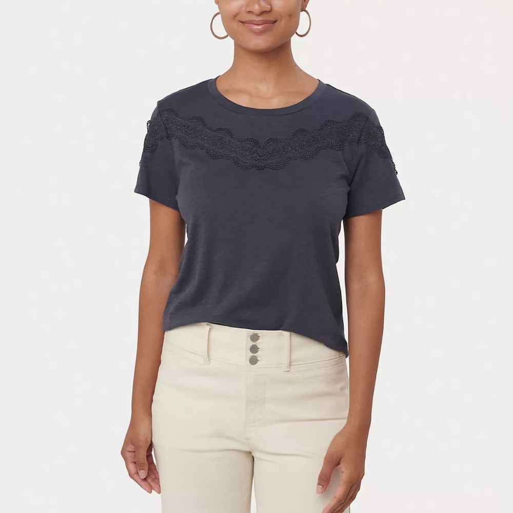 LOFT Lace Trim Tee in Coastal Gray Size XS